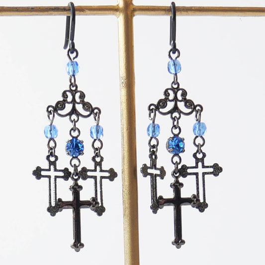 【ノンアレルギー】ガンメタ シャンデリア クロス mini ブルー 樹脂ポスト ピアス
