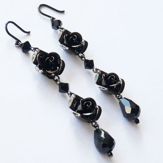 【ノンアレルギー】ガンメタ ダブル ローズ ピアス ブラック