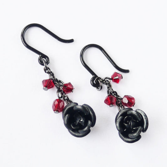 【ノンアレルギー】ガンメタ 黒薔薇 mini レッド ローズ ピアス