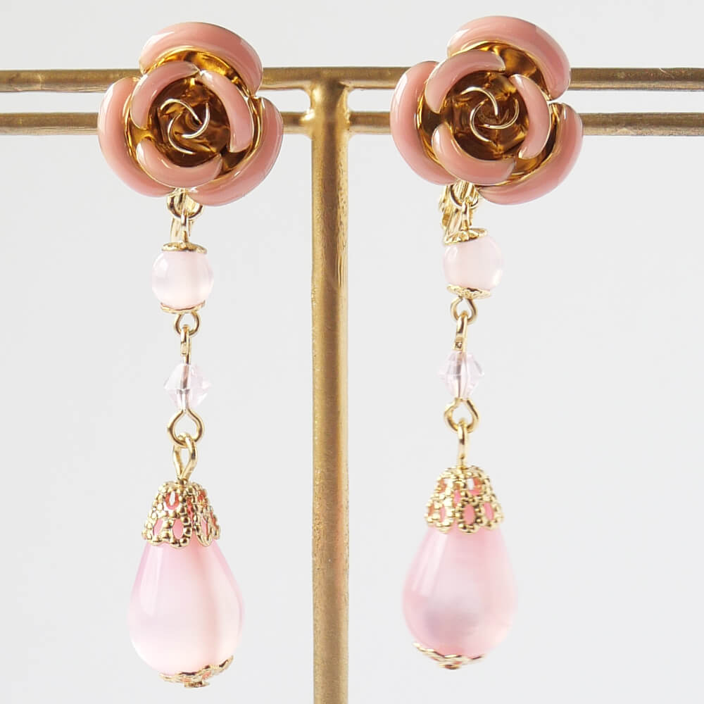 ピンク ローズ ドロップ イヤリング 薔薇