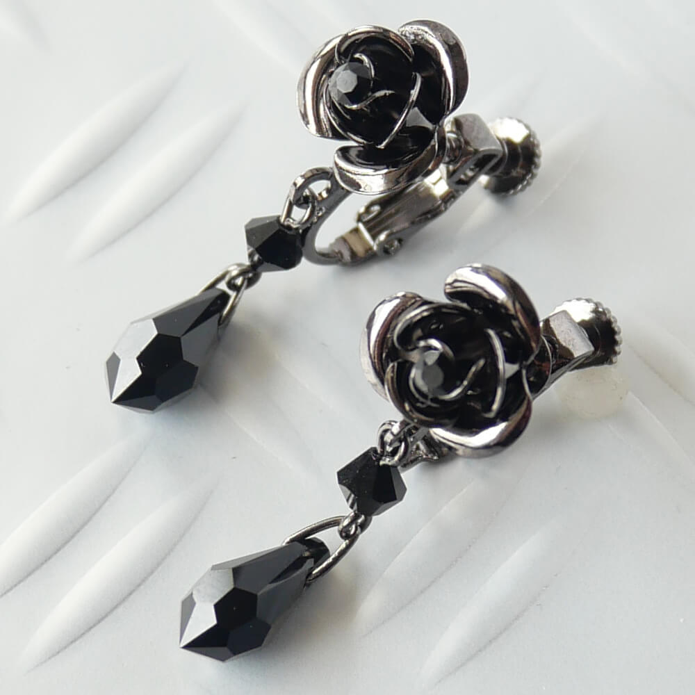 【ガンメタ ブラック】黒薔薇 ドロップ イヤリング