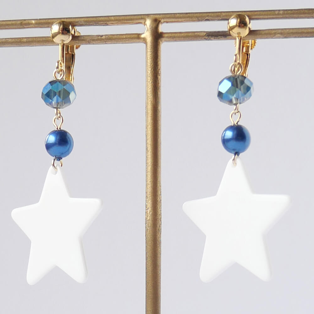 イヤリング スター ホワイト 白 星