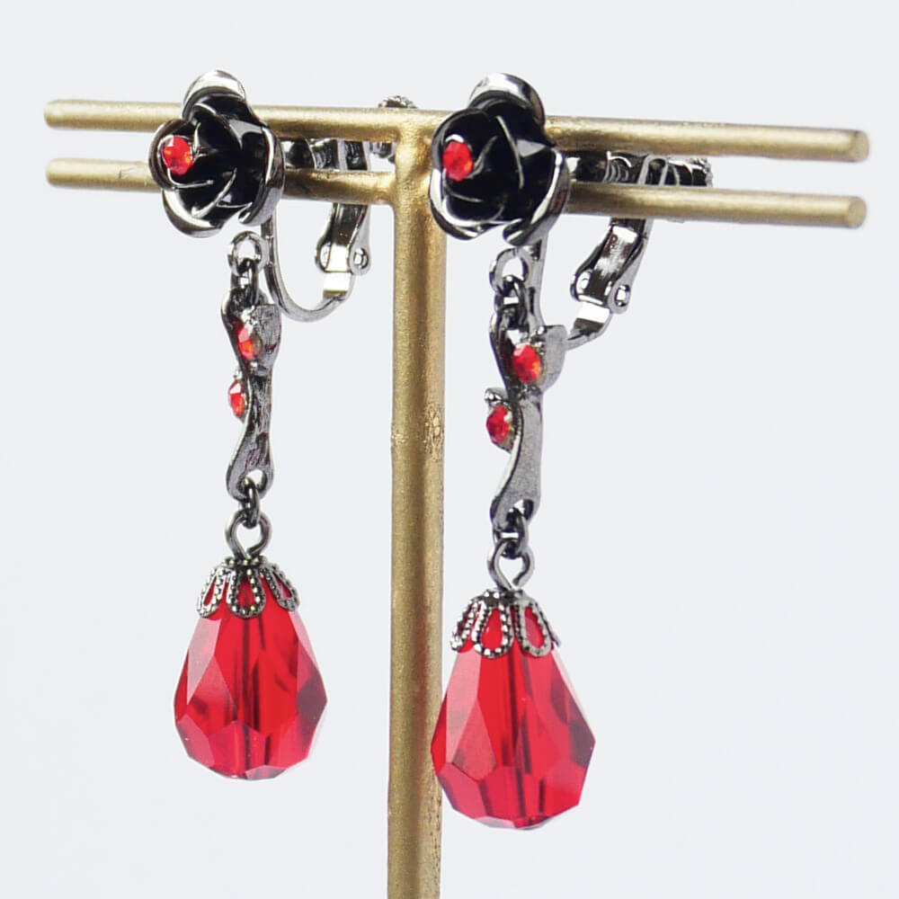 薔薇 レッド ドロップ イヤリング