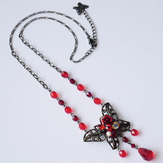 赤 蝶 薔薇 デコラ ネックレス レッド バタフライ ゴスロリ