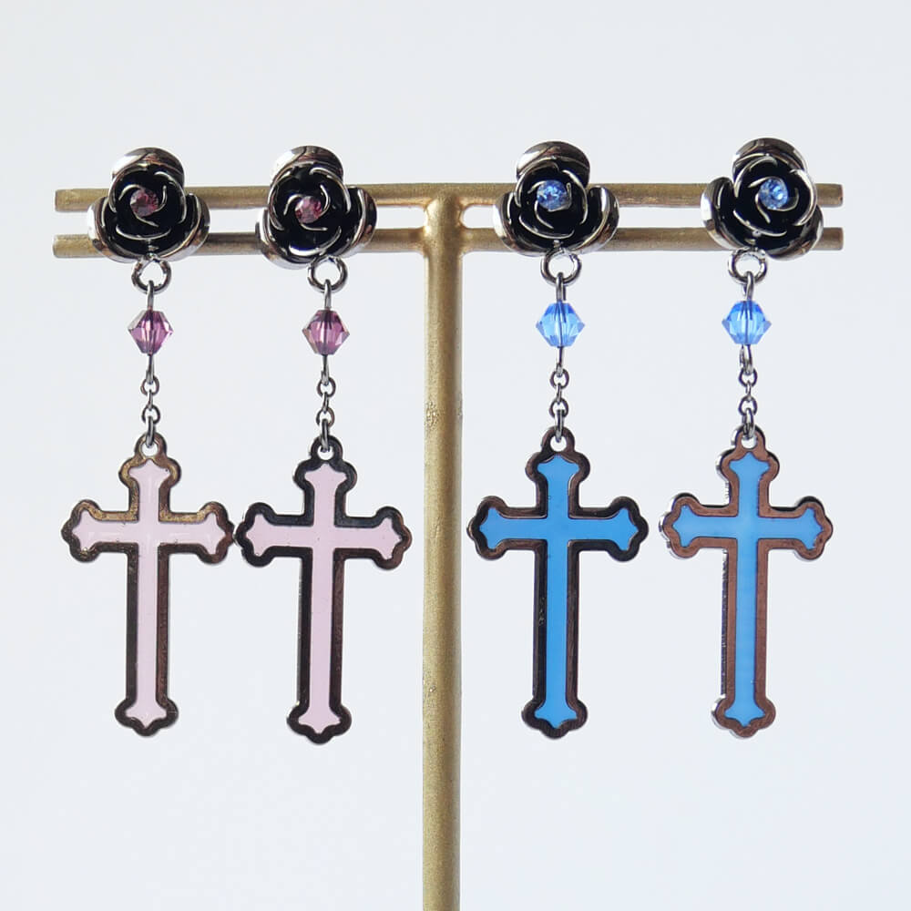ステンド 十字架 バラ ローズ ピアス