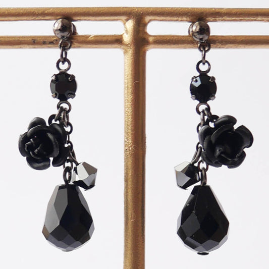 ローズガーデン ゴシック 黒薔薇 ドロップ ブラック ピアス ゴスロリ