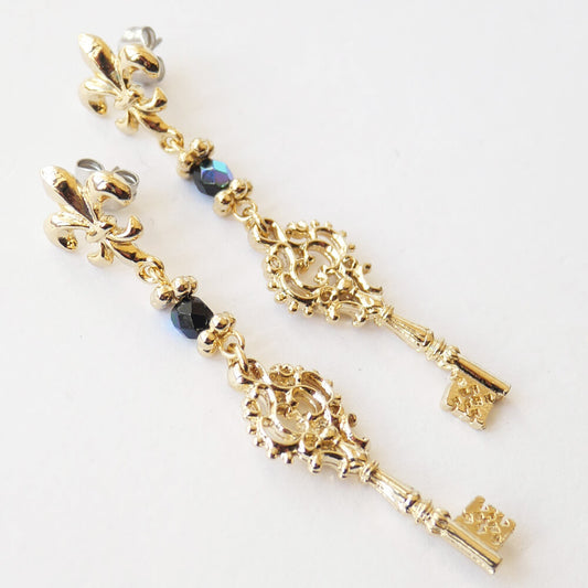 ピアス 鍵 百合の紋章