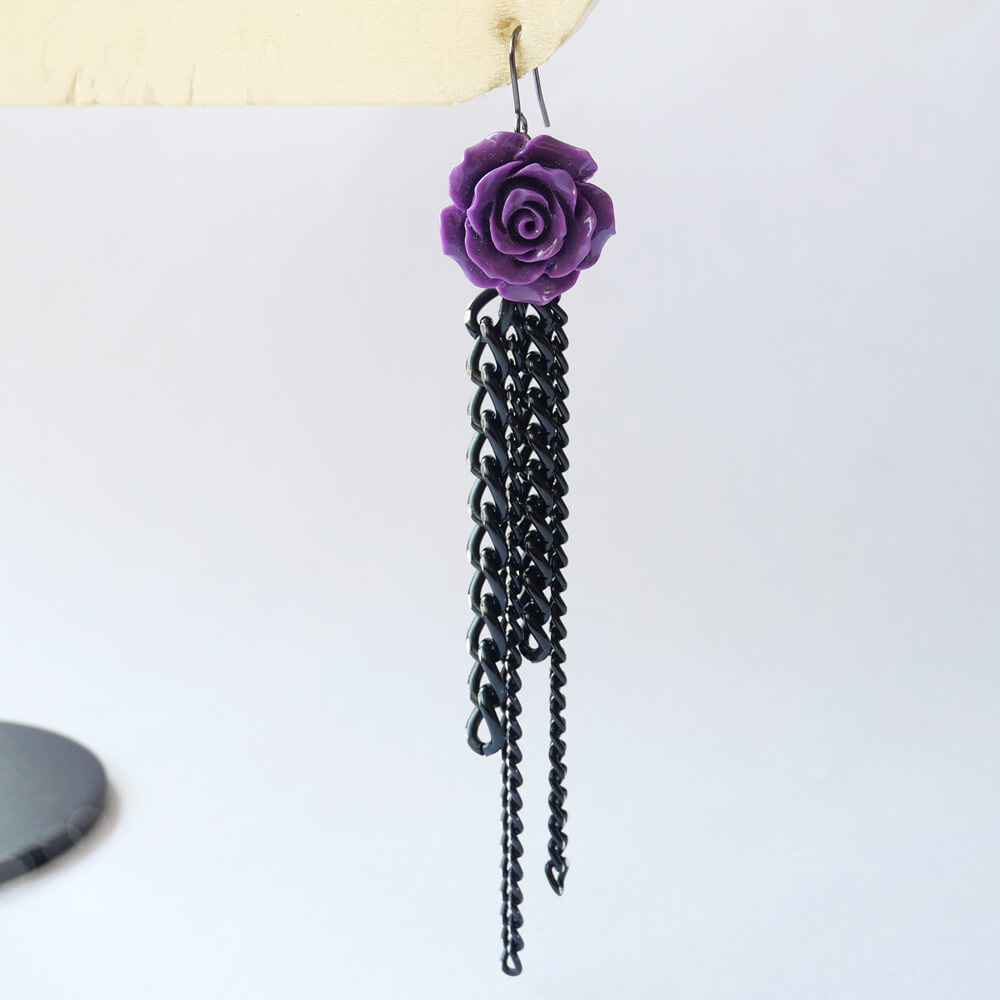 紫 薔薇 ロング ブラック チェーン ピアス(片耳タイプ)