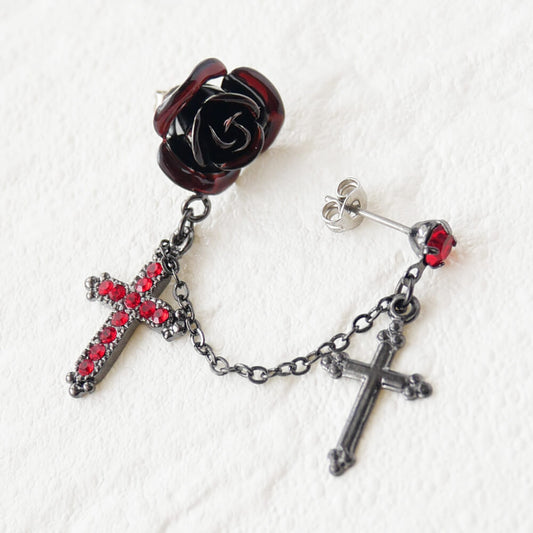【ゴシック】薔薇&十字架 ストーン ダブル ピアス(片耳タイプ)