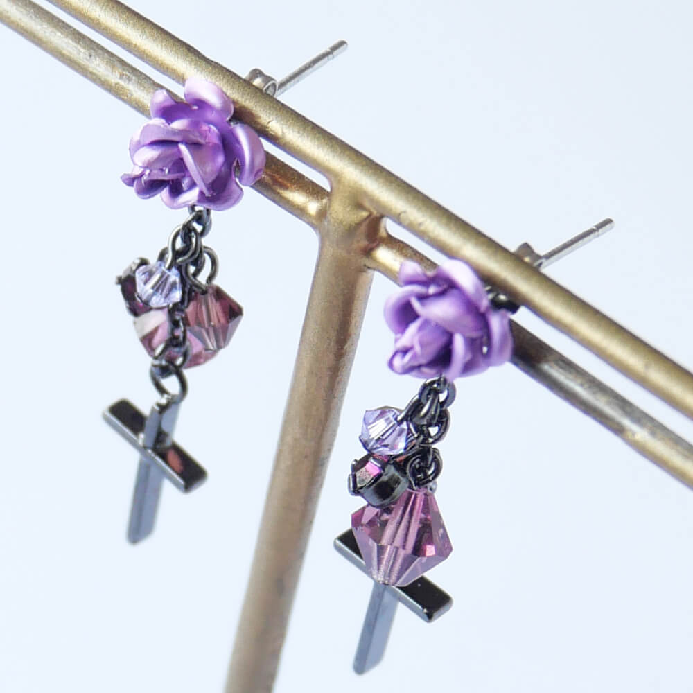 パープル ローズ クロス クリスタル ピアス 紫 薔薇 十字架