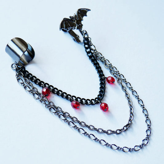 Halloween イヤカフ 3チェーン レッドビーズ 蝙蝠 イヤリング (片耳タイプ)