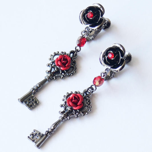 薔薇 鍵 イヤリング ガンメタ ゴスロリ