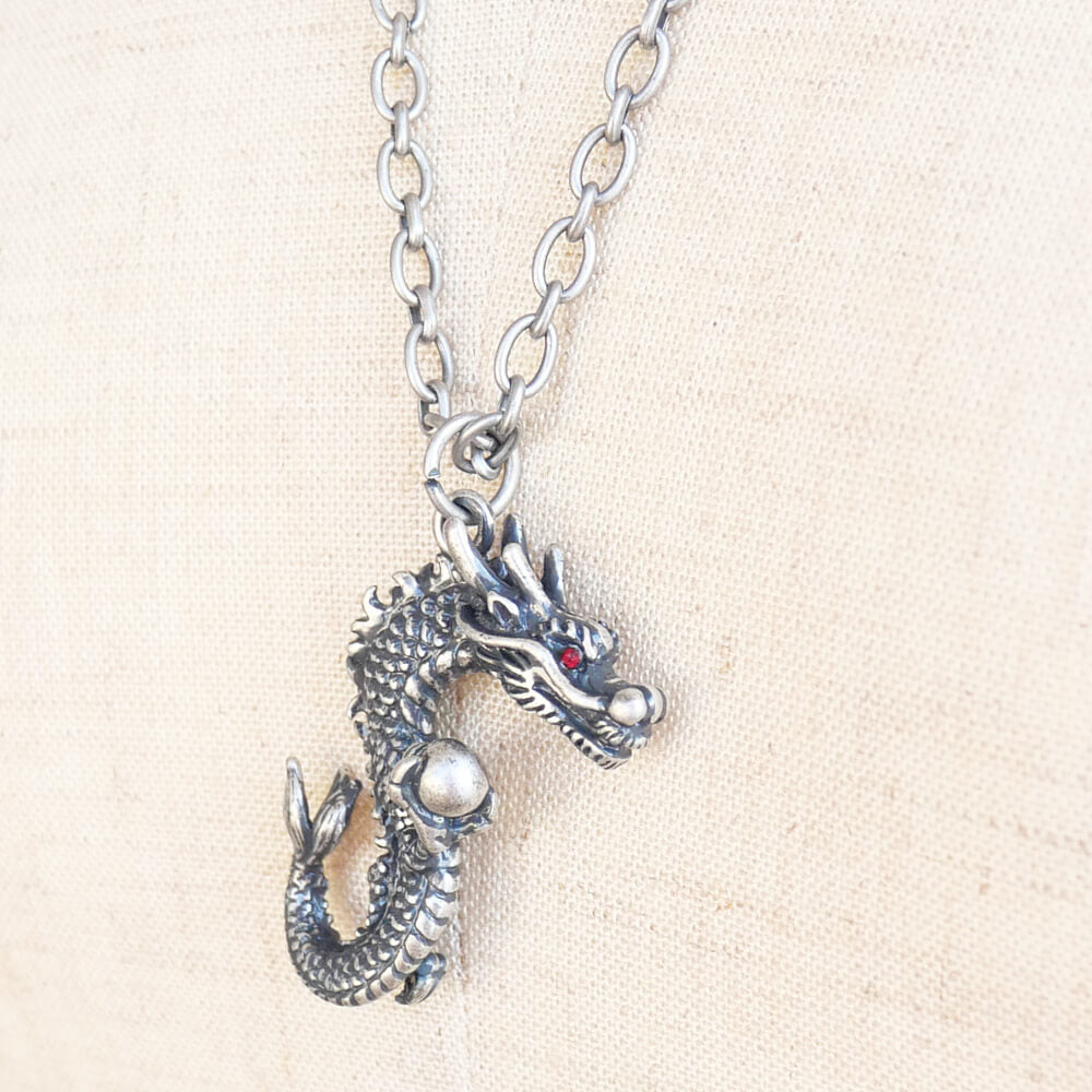 ティアーズヘブン 【幸運を呼ぶ龍】ドラゴンペンダント ネックレス キャスト合金 日本製