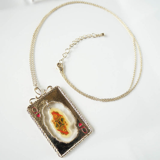 ネックレス レディース トランプ クイーン ペンダント ゴールド|揺れるトランプモチーフ