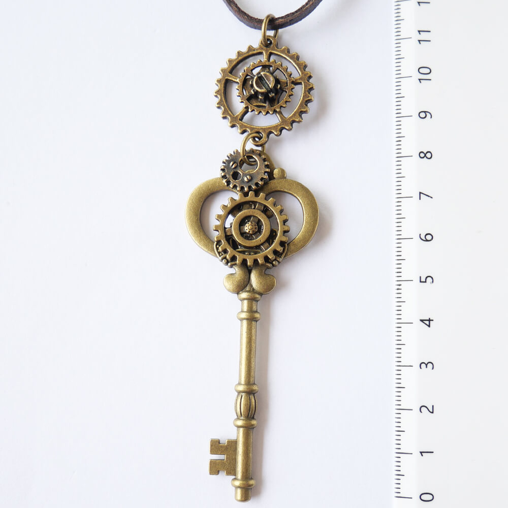 【steampunk】歯車スチームパンク 鍵 アンティークゴールド ギア 革紐 ネックレス