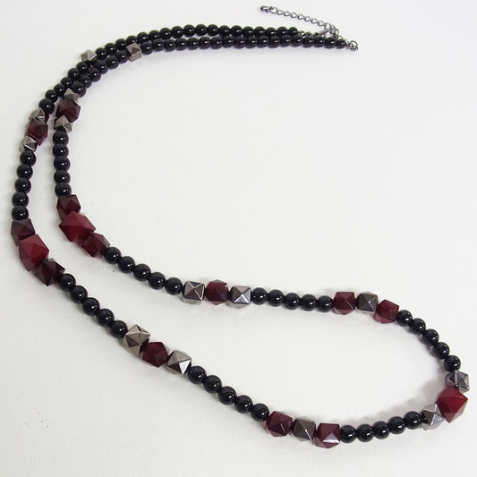 黒 玉 ブラック ロング ネックレス レッド スタッズ