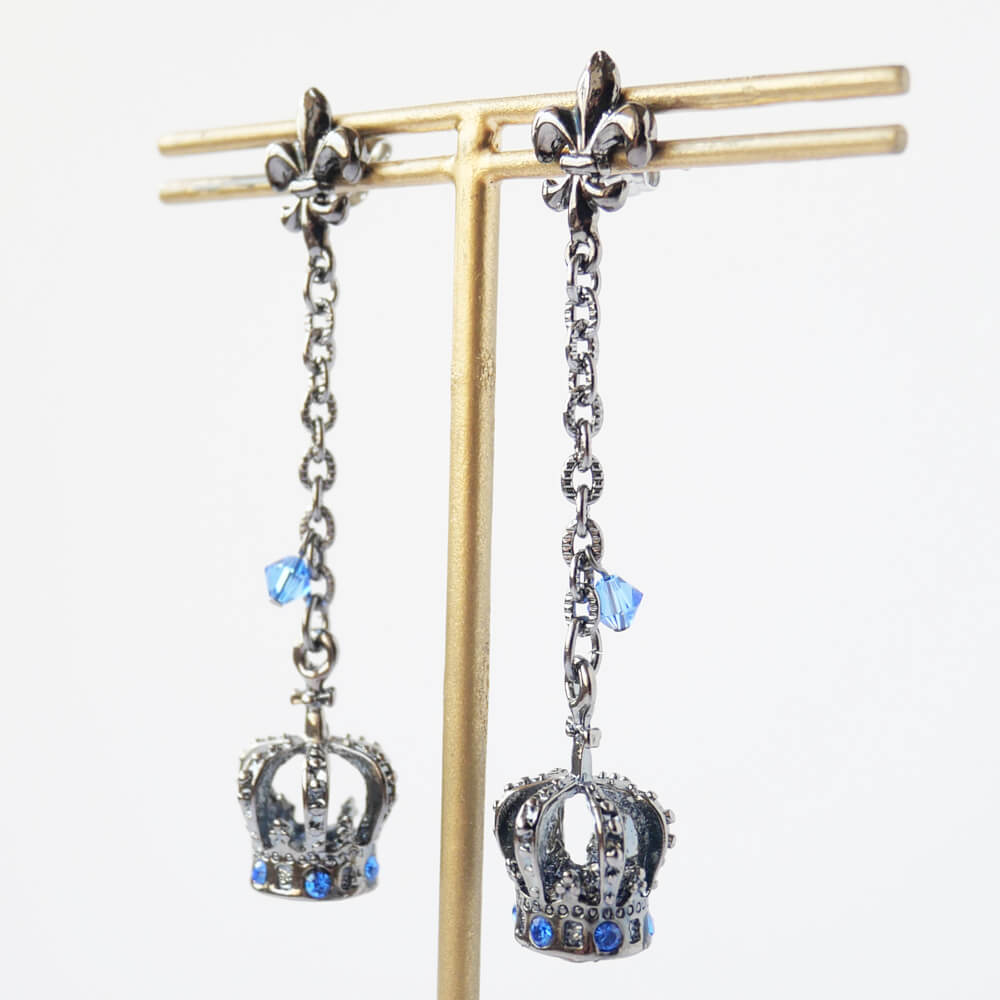 王冠 フレア クラウン ピアス ゴ スロリ