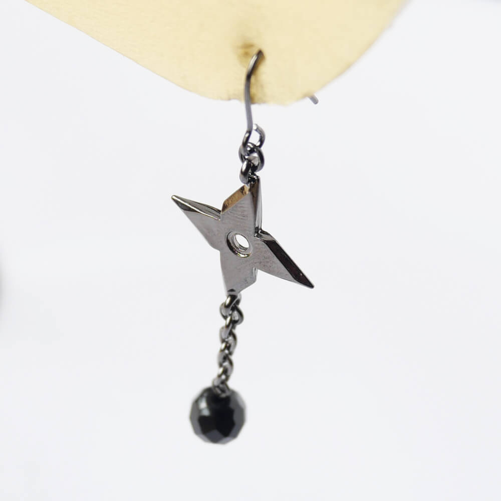 手裏剣 二種 黒石 ピアス