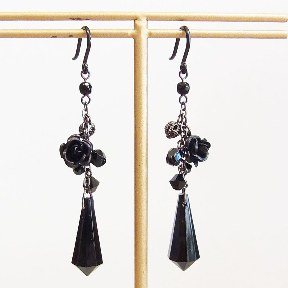 ノンアレルギー ピアス 薔薇 ローズ ロング ブラックカット 樹脂ポスト