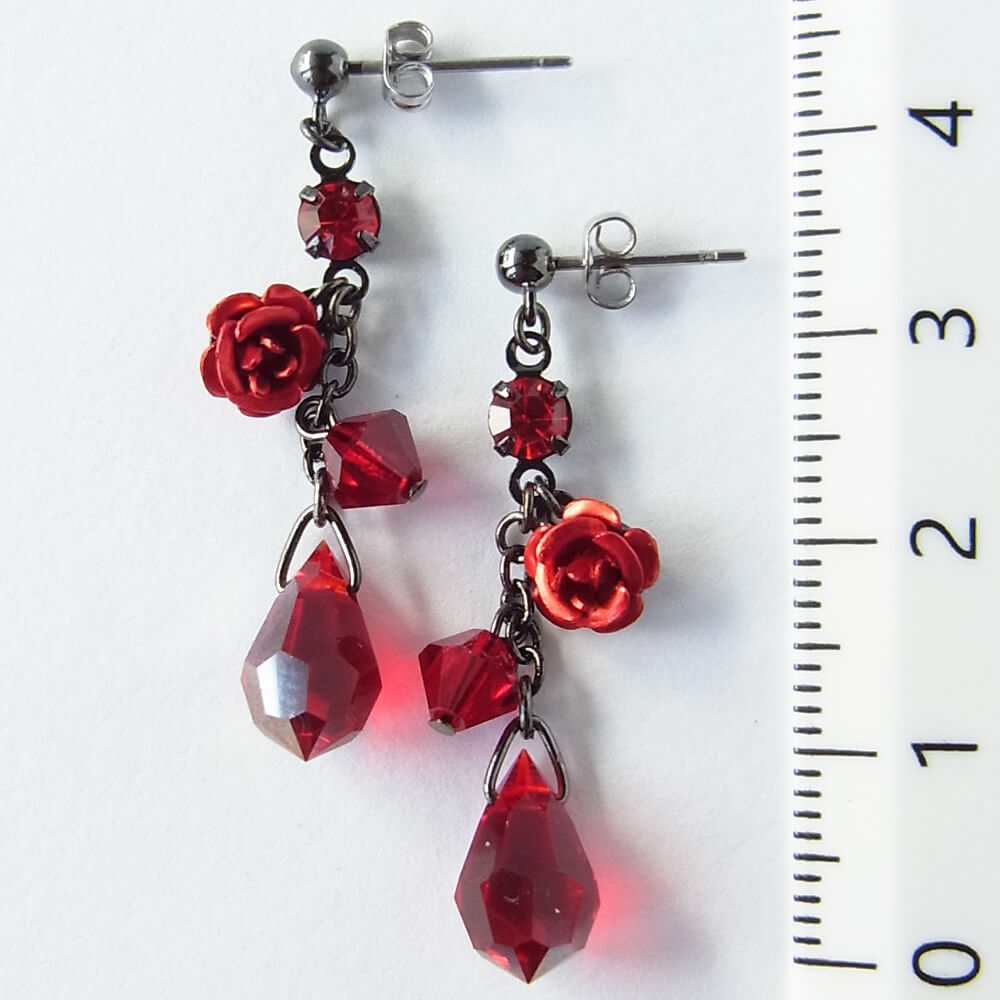 レッド ドロップ クリスタル 赤薔薇 ピアス
