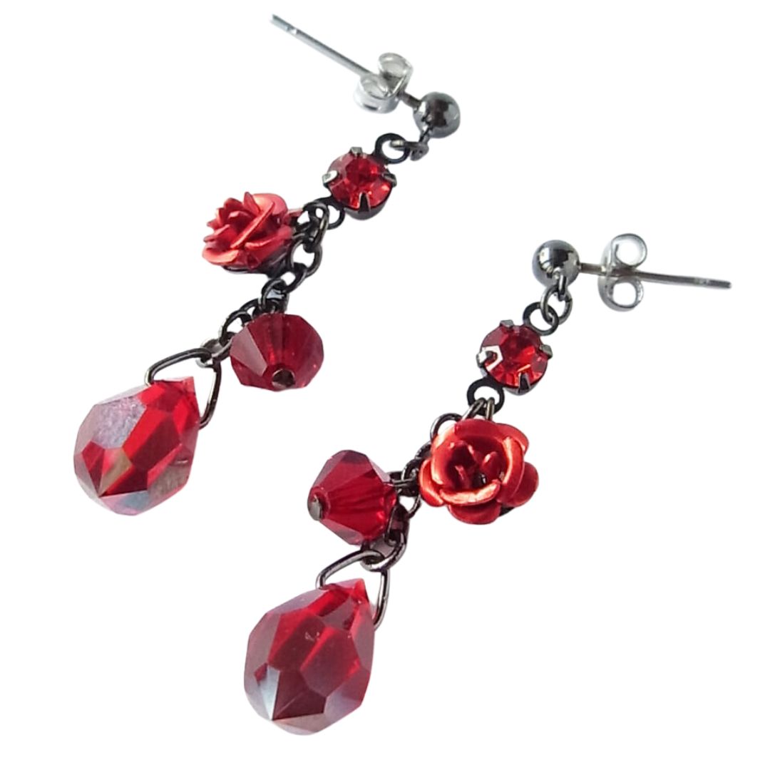 レッド ドロップ クリスタル 赤薔薇 ピアス