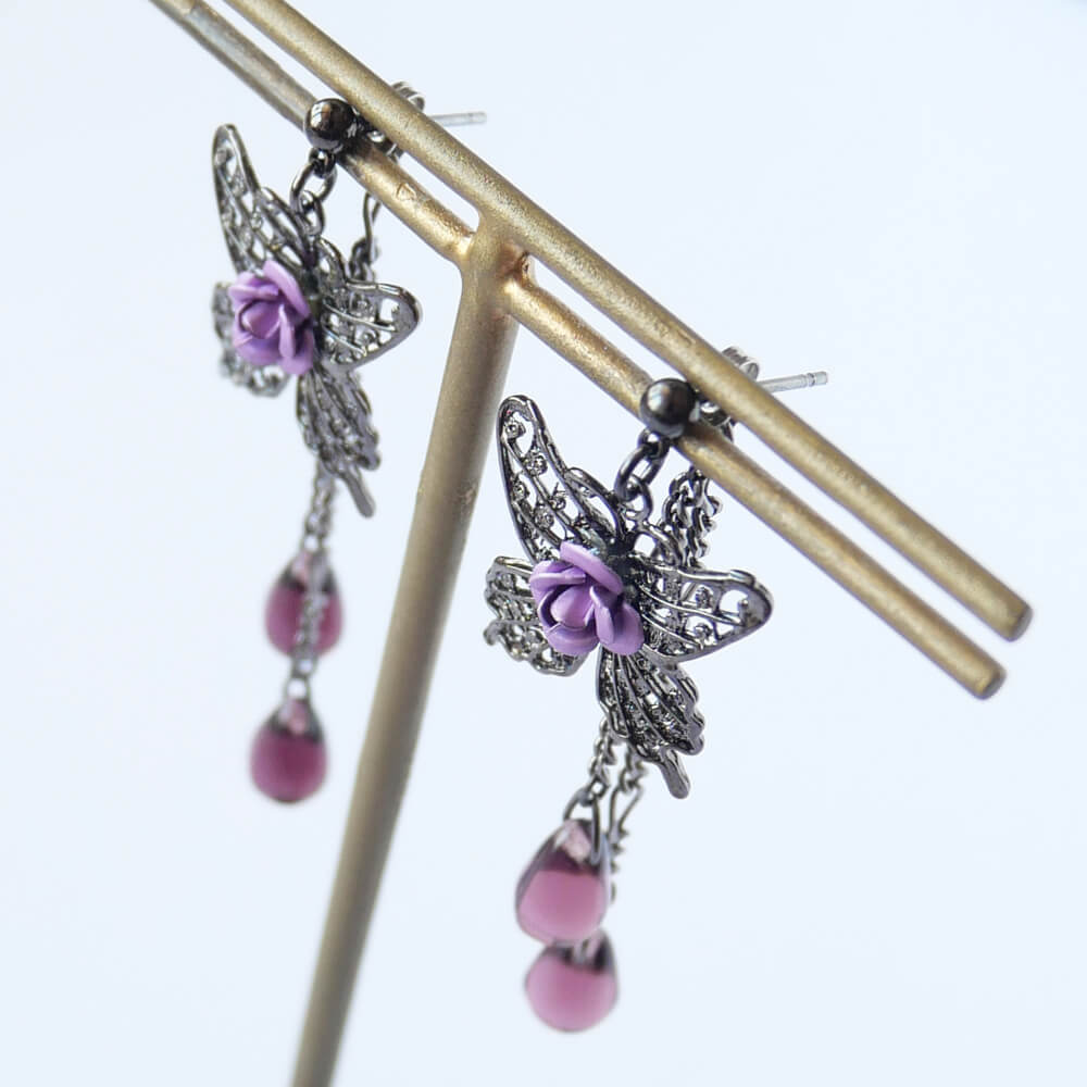 紫薔薇 蝶 ピアス パープル ドロップガラス