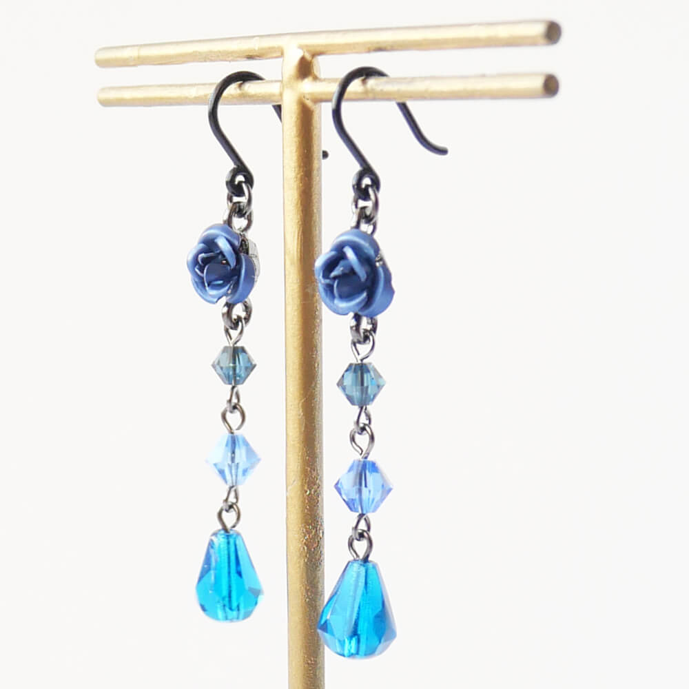 樹脂ピアス 薔薇 ミニ ドロップ