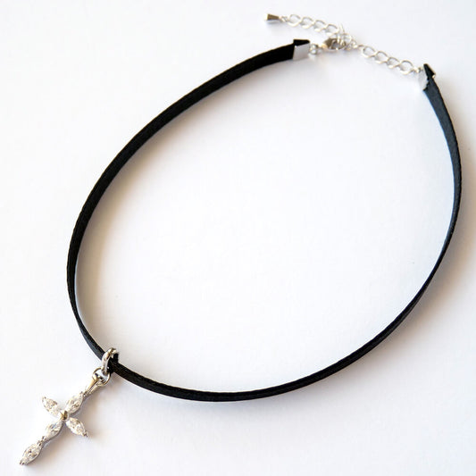 十字架 チョーカー キュービックジルコニア クロス サテン 細め レディース