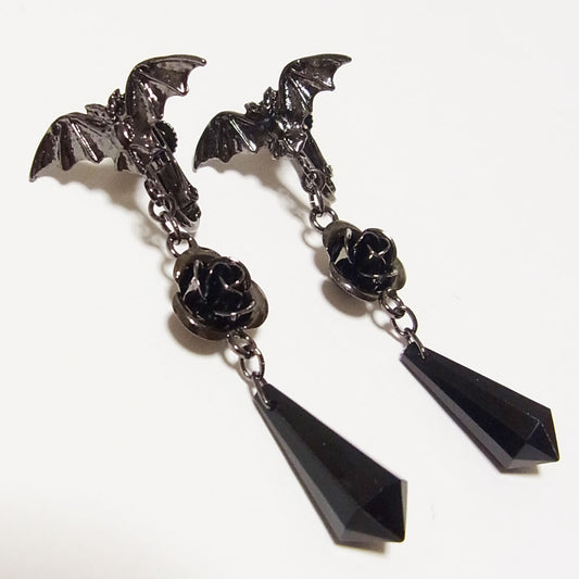 ゴスロリ 蝙蝠 薔薇 ブラックカット イヤリング コウモリ バラ ハロウィーン