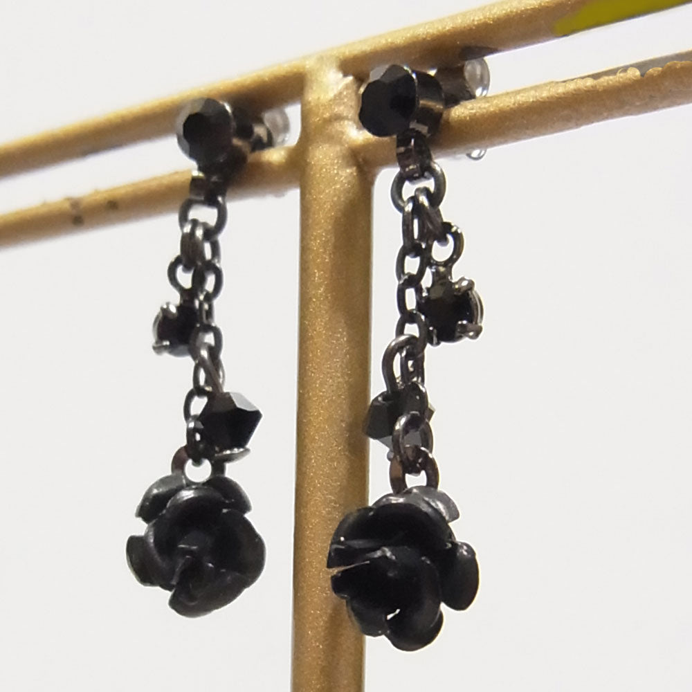 ピアス バラ ローズ 小さめ ゴスロリ 赤 黒 青 紫 薔薇