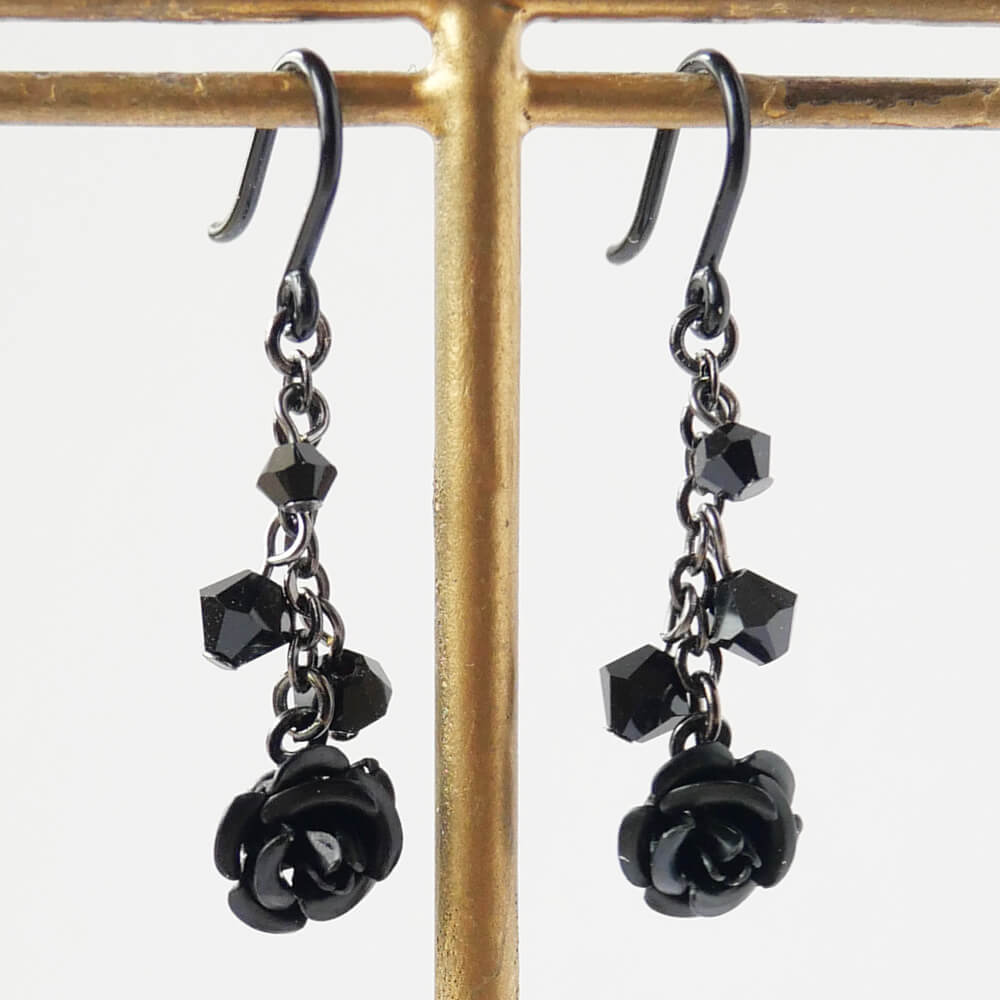 [Hypoallergenic] Gunmetal Mini Rose Stud Earrings