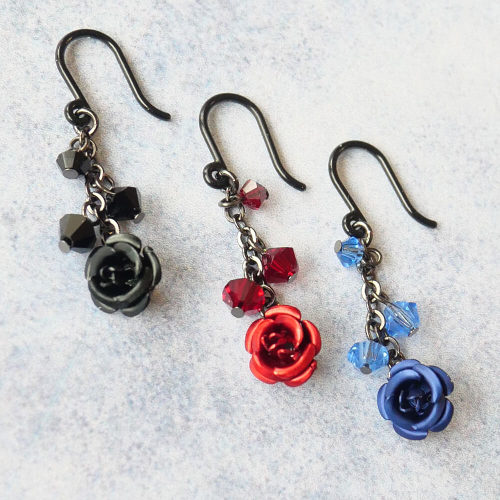 [Hypoallergenic] Gunmetal Mini Rose Stud Earrings