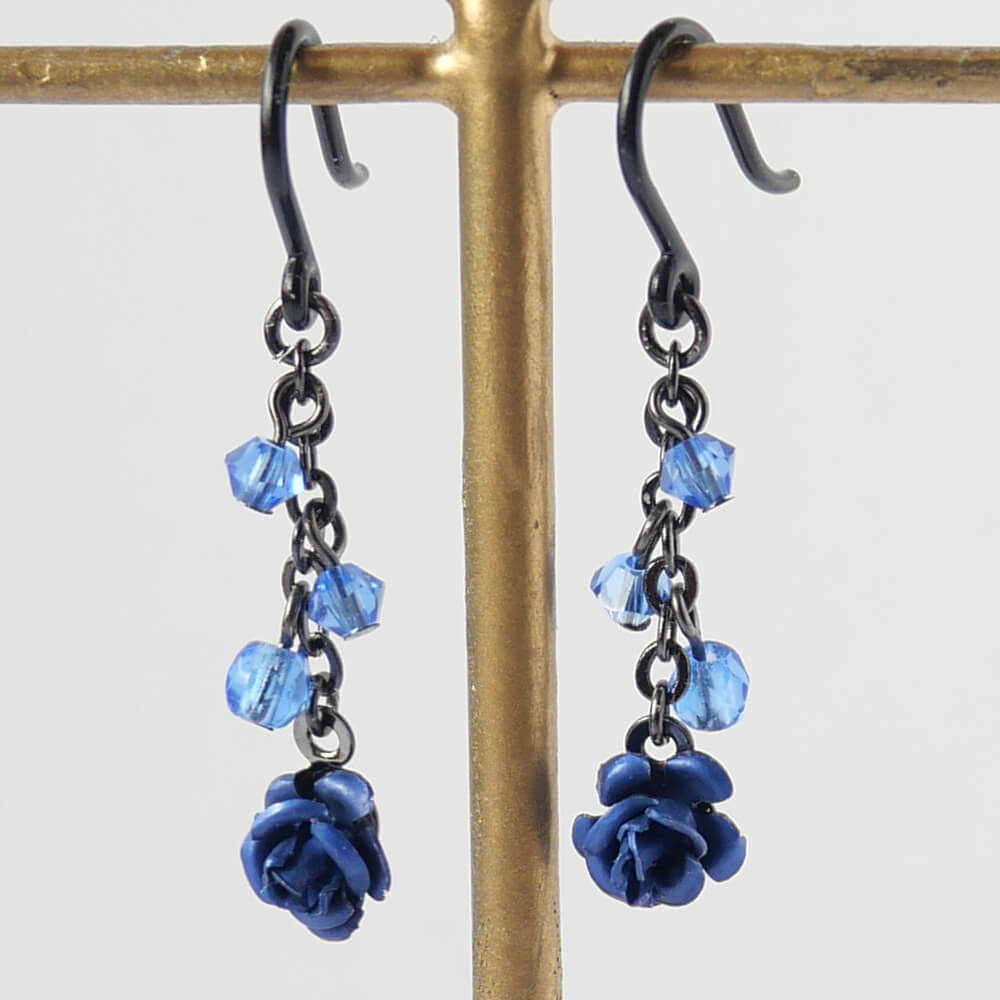 【ノンアレルギー】ガンメタ 青薔薇 mini ブルー ローズ ピアス