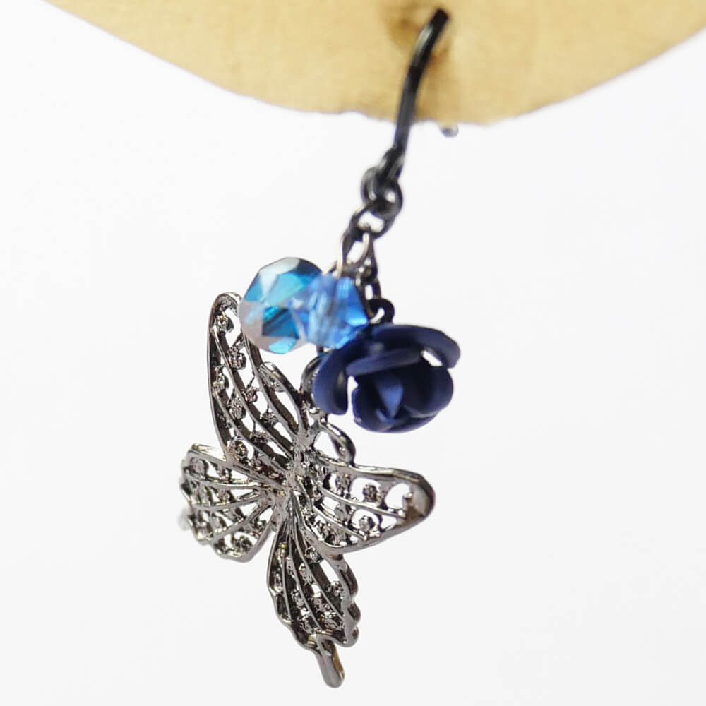 樹脂ポスト ピアス ガンメタ 青薔薇 蝶 バタフライ