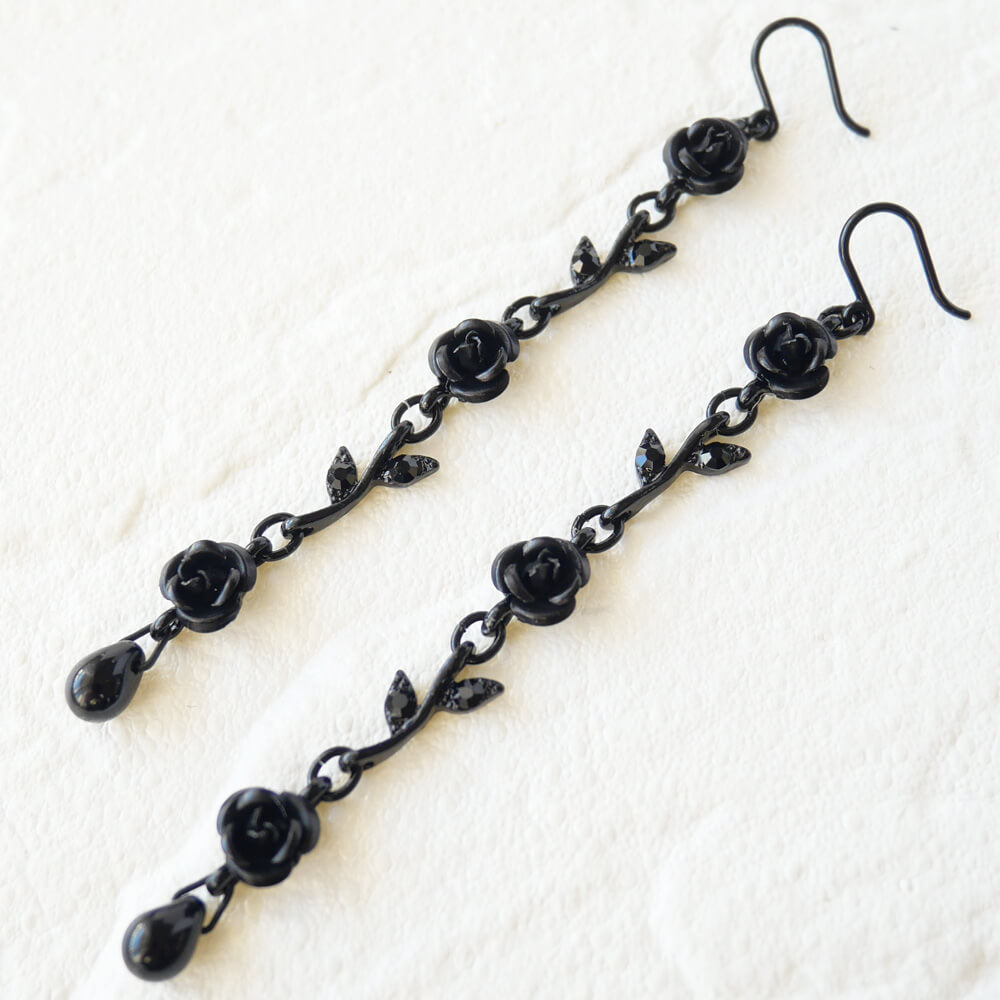 樹脂ポスト ロングピアス 黒塗装 ブラックローズ