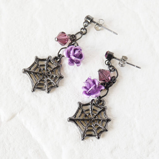 紫薔薇＆蜘蛛の巣ピアス