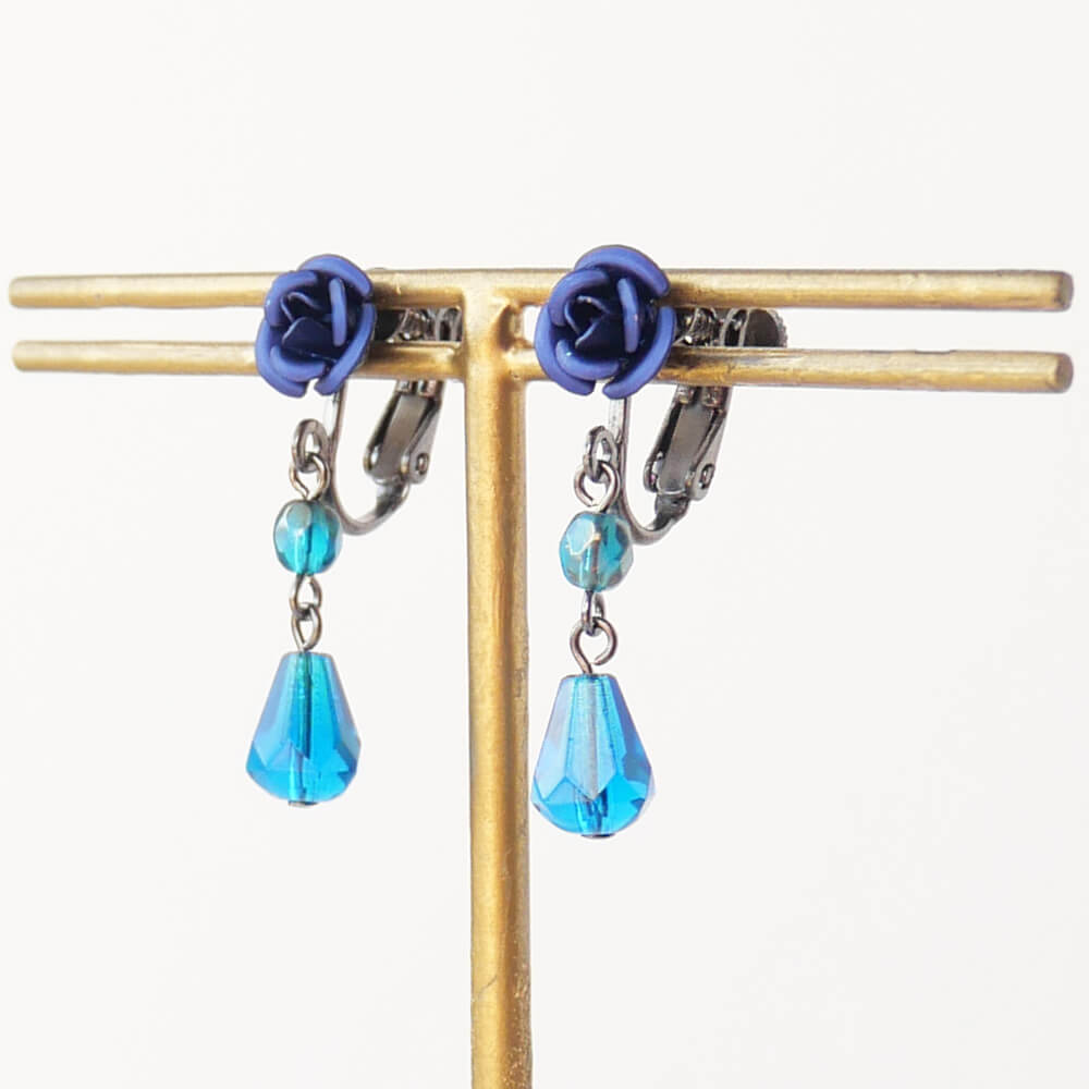 ブルーローズ＆ブルークリスタルイヤリング