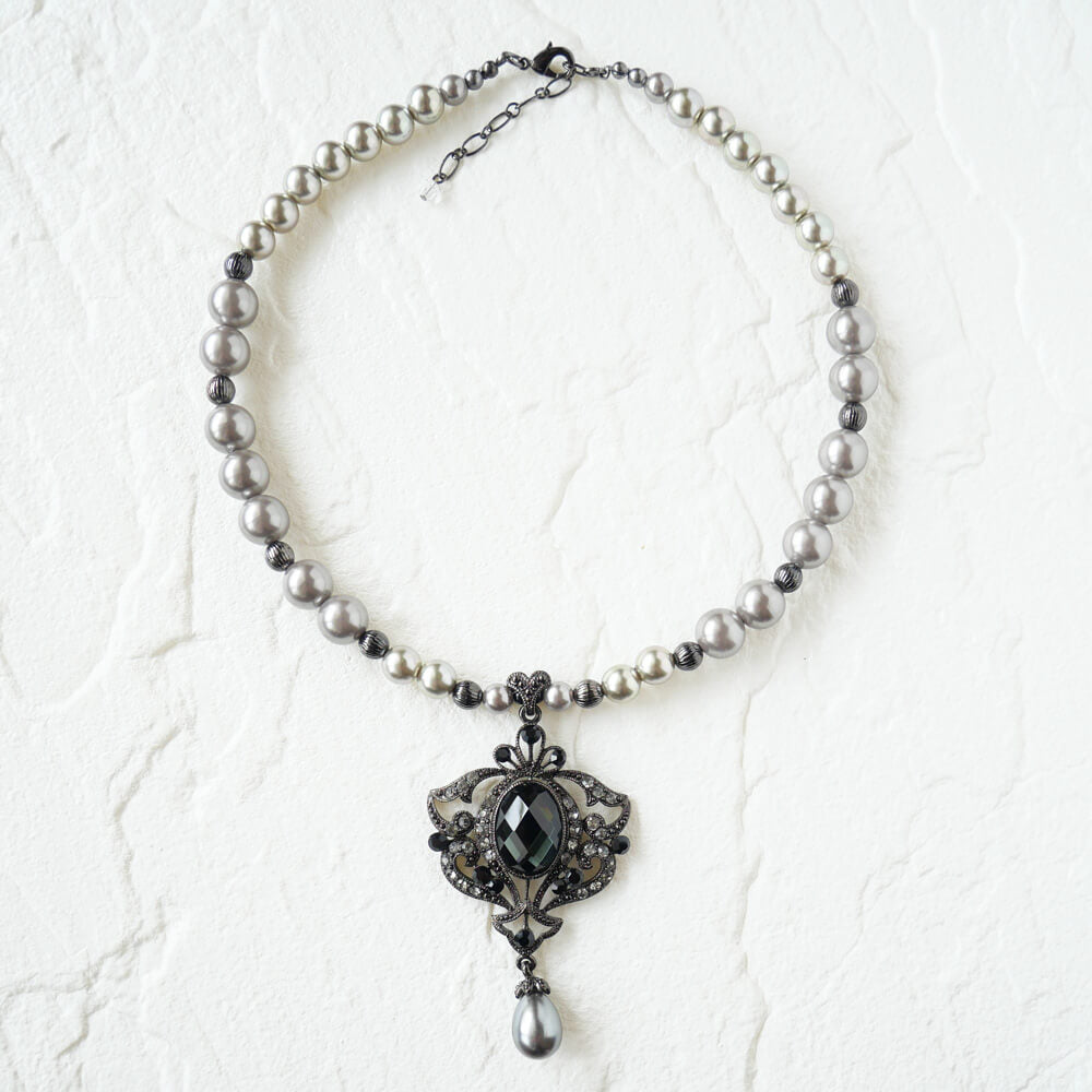 グレーパール ビンテージ風 ショートネックレス