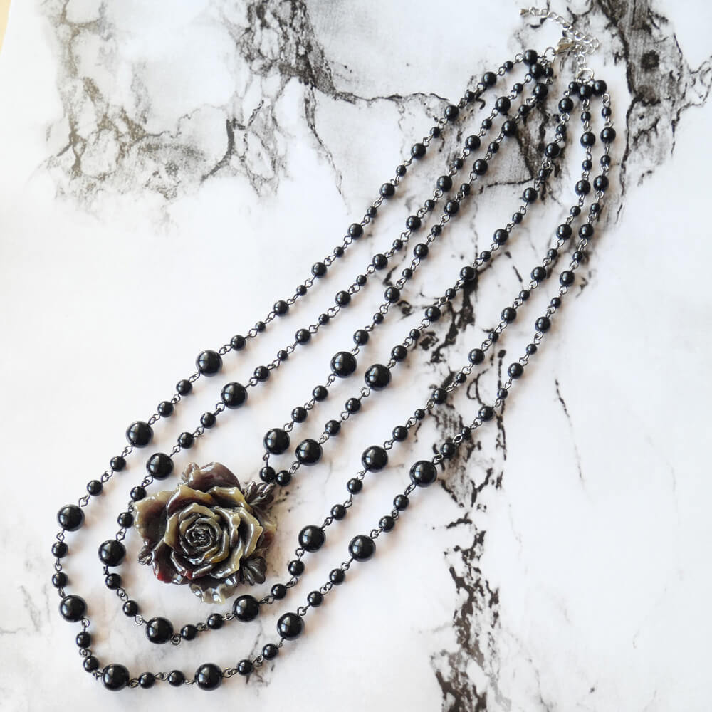 黒薔薇 ゴシック ブラック ３連ネックレス