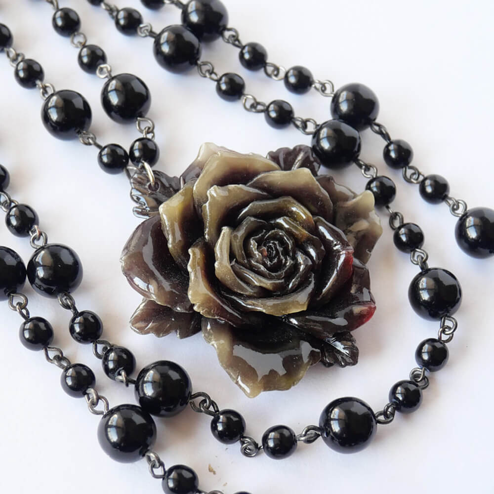 黒薔薇 ゴシック ブラック ３連ネックレス
