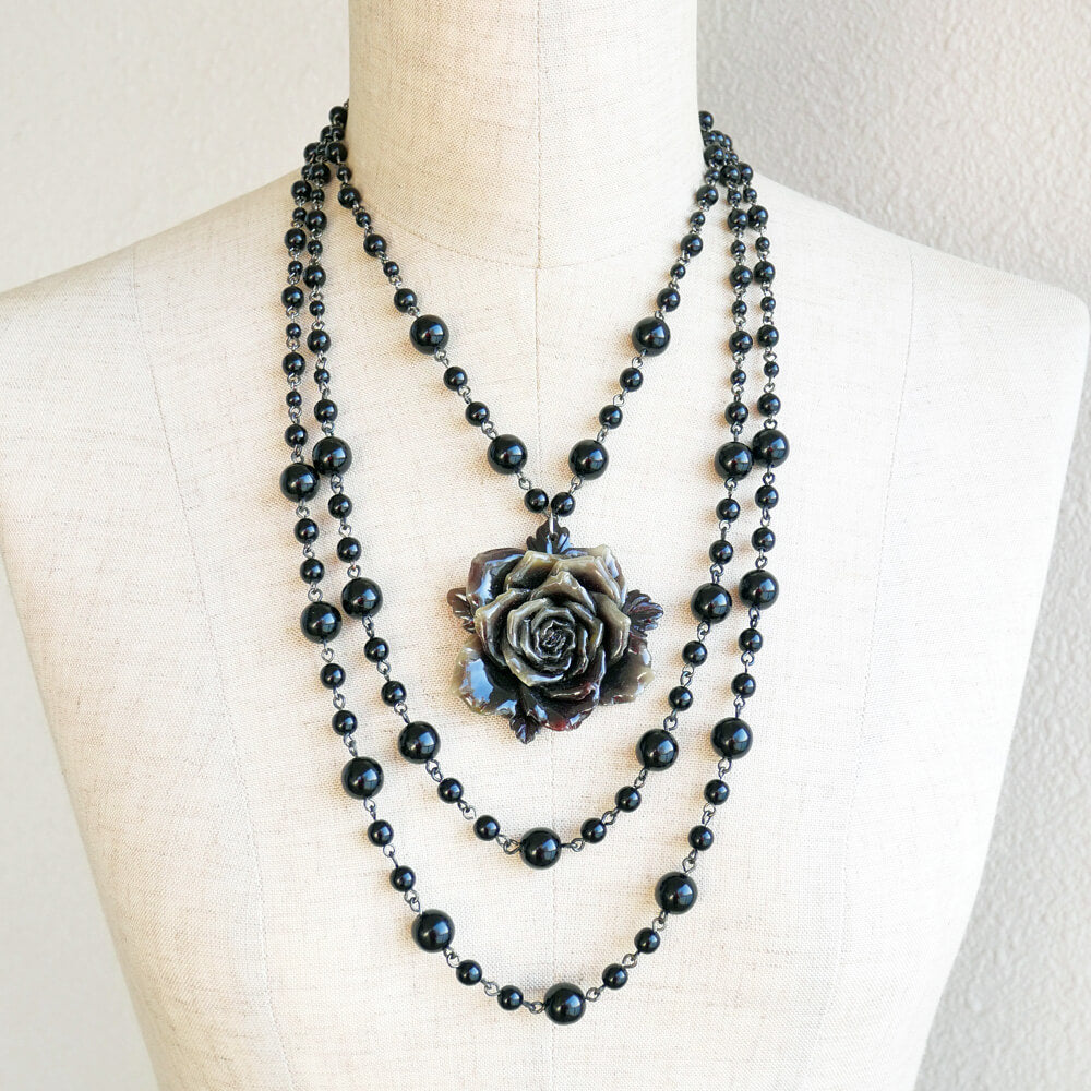 黒薔薇 ゴシック ブラック ３連ネックレス