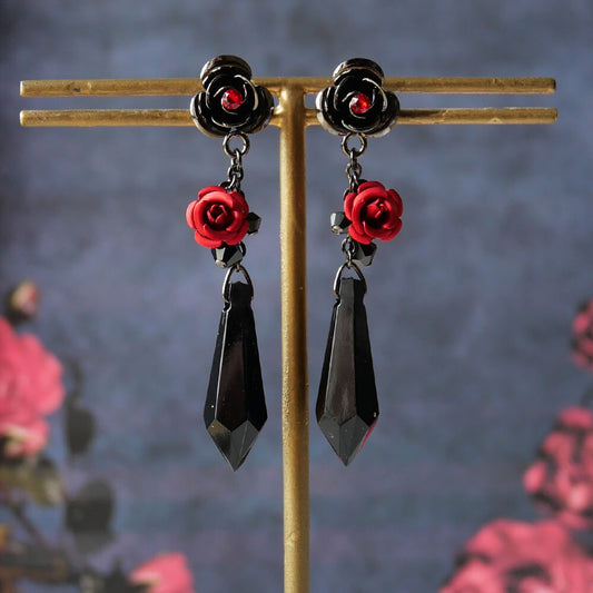 赤薔薇 ロング ピアス ブラックストーン ゴシック ゴスロリ バラ