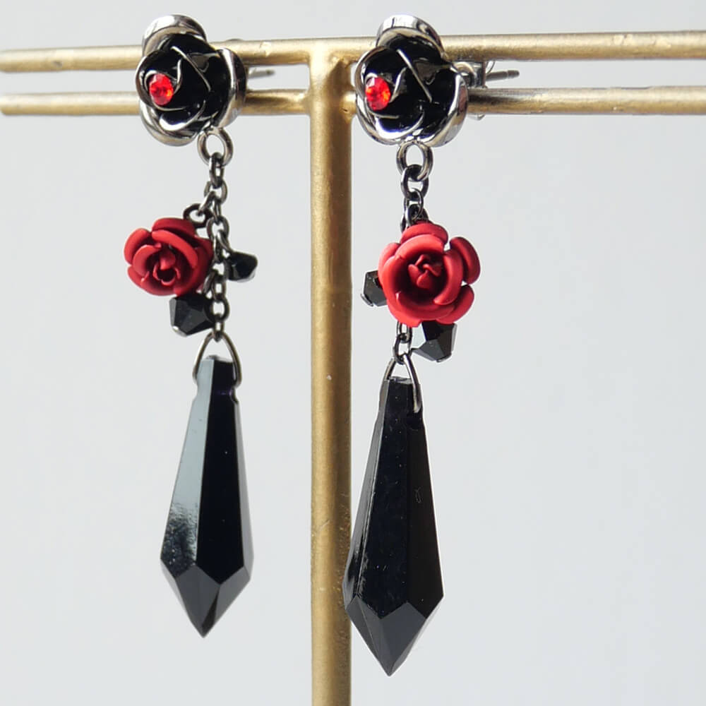 赤薔薇 ロング ピアス ブラックストーン ゴシック ゴスロリ バラ