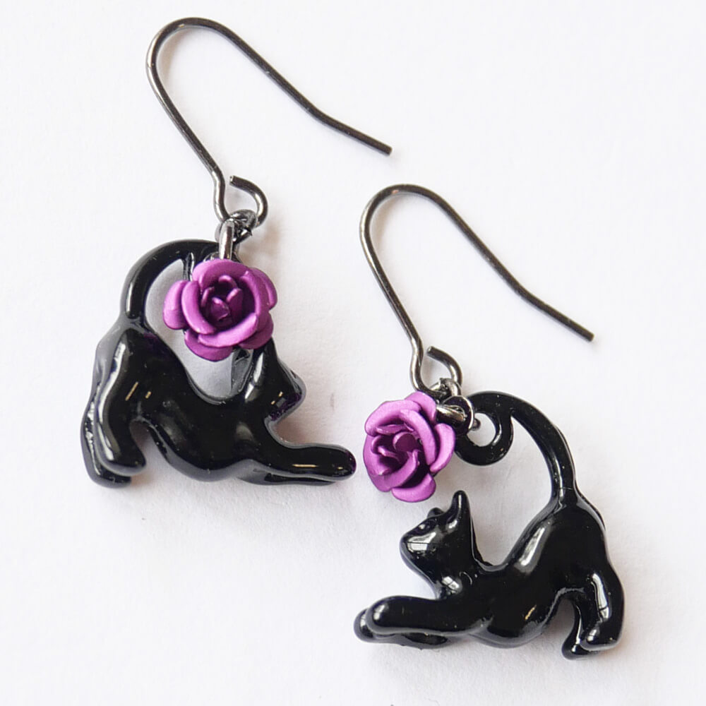 ピアス 黒猫 ブラックキャッツ 紫薔薇