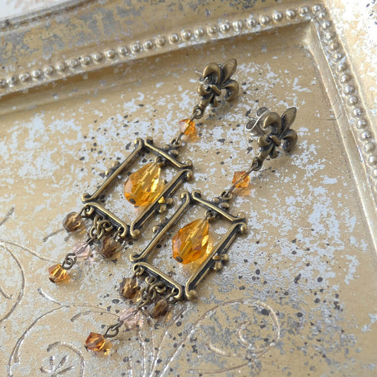 フレーム ピアス トパーズカラー チェコビーズ ゴスロリ 額縁