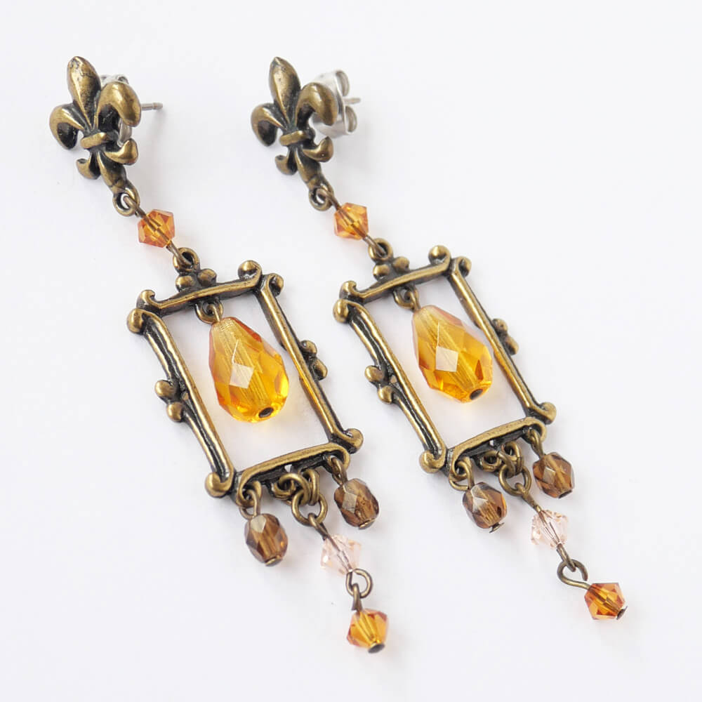 フレーム ピアス トパーズカラー チェコビーズ ゴスロリ 額縁