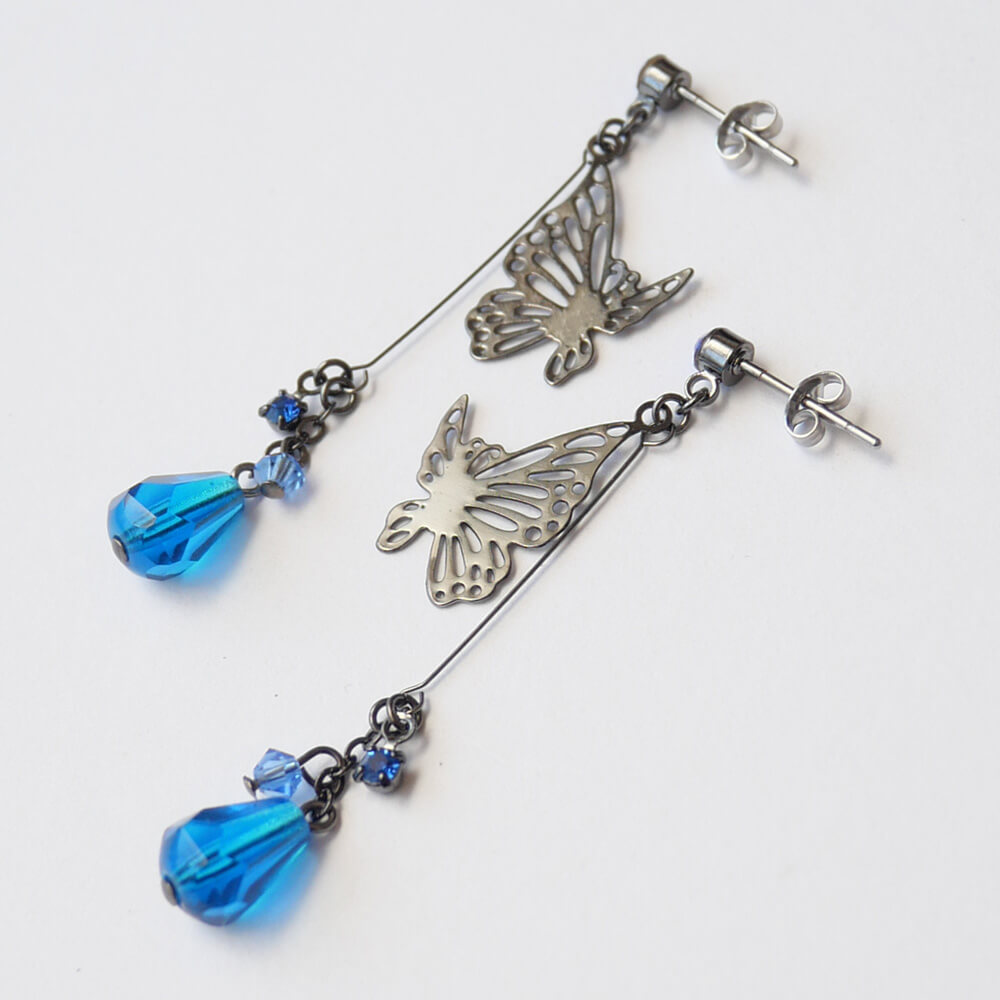 ゴスロリ ピアス ステンド蝶 バタフライ ブルードロップ