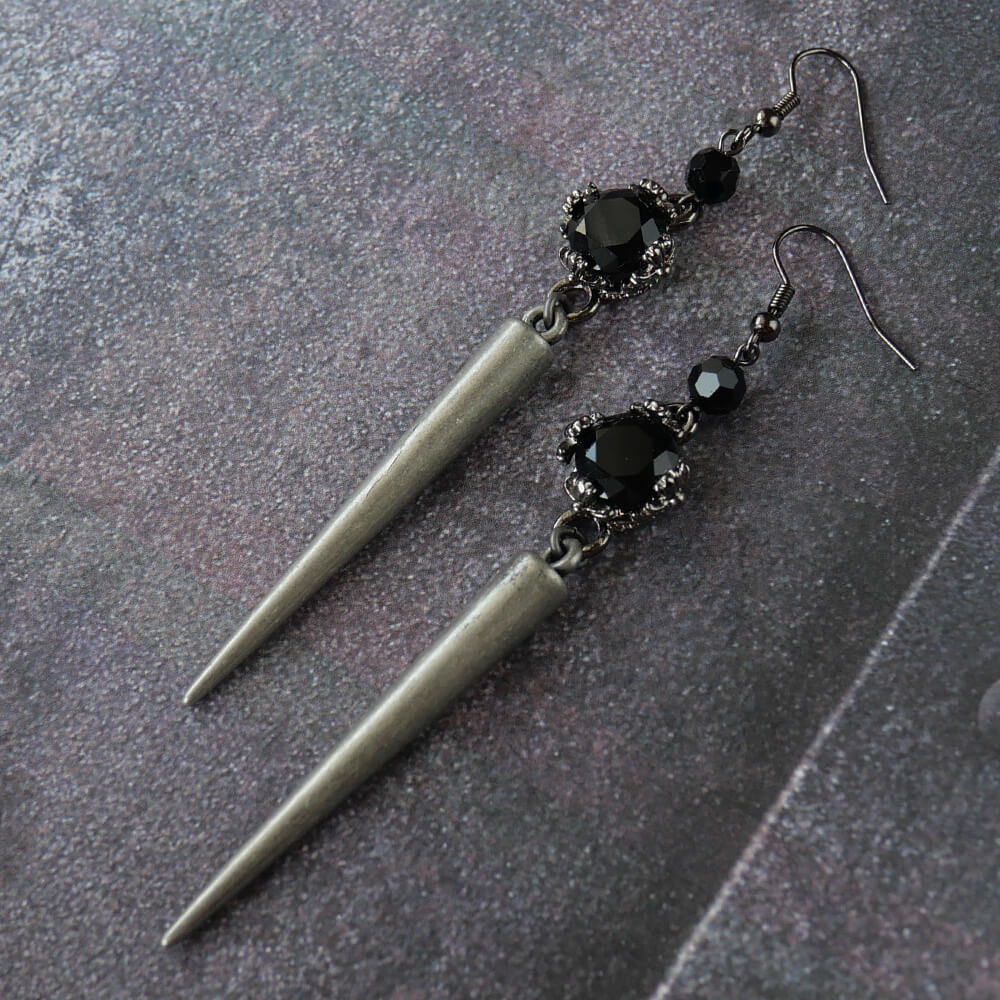 【ゴシック パンク】ブラックストーン ロングスタッズ ピアス 10cm 十字架 石座 ハンドメイド