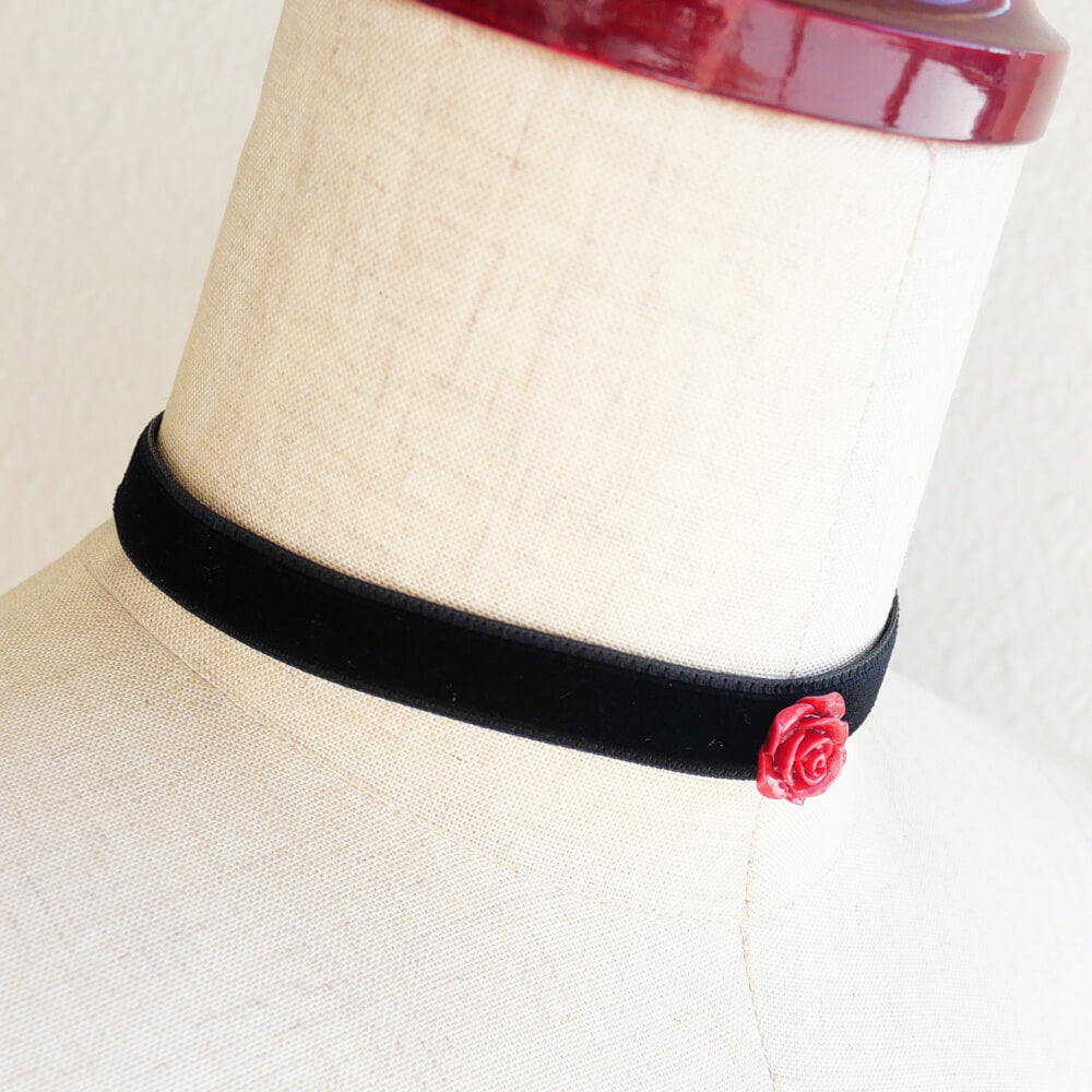 ブラック ベルベット チョーカー レッド ローズ 黒 別珍 赤 薔薇 ゴスロリ