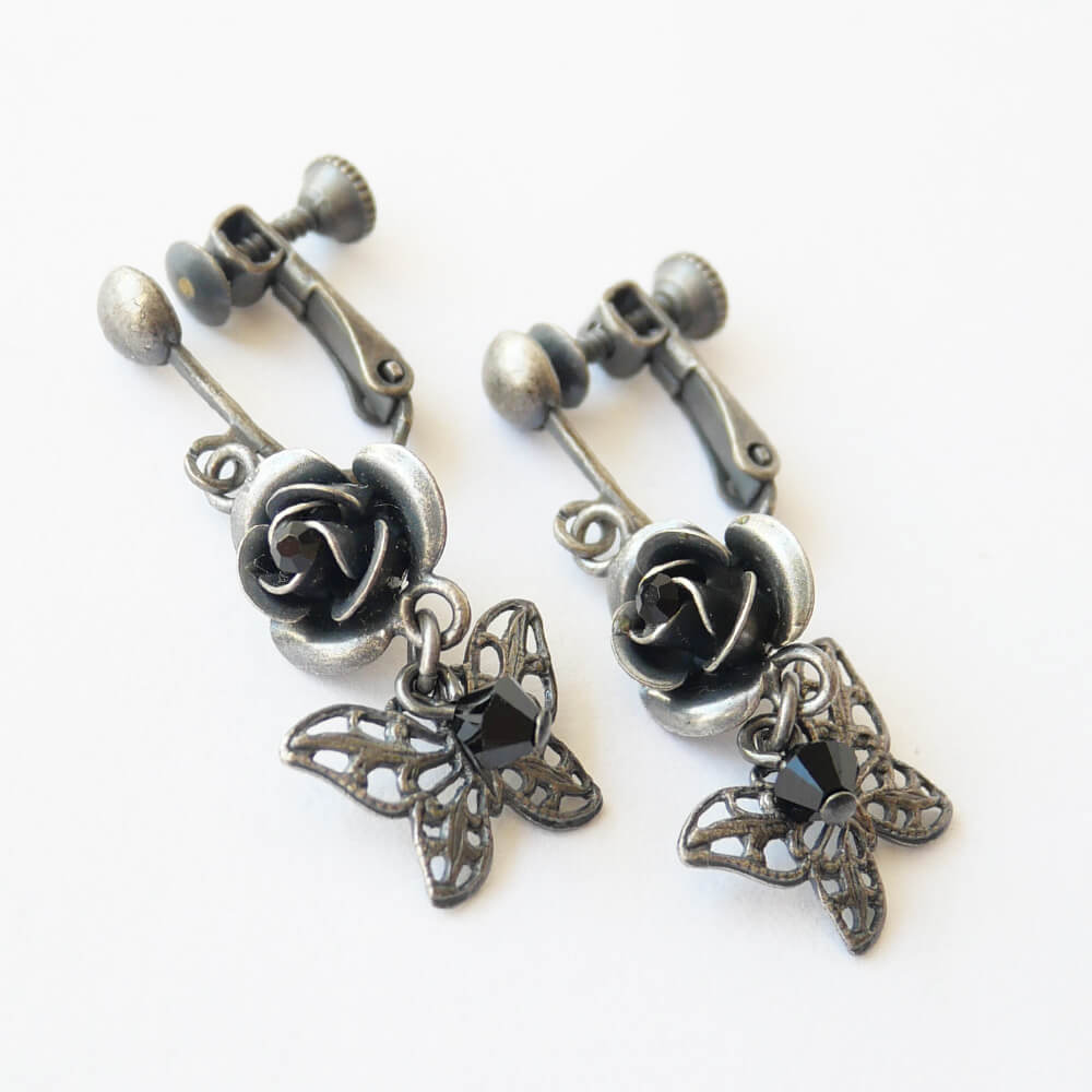 銀古美 薔薇 蝶 黒石 イヤリング